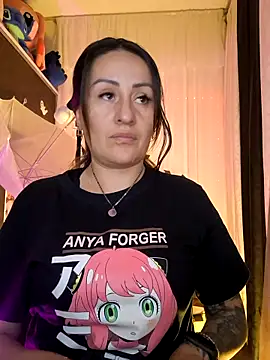 LuisaFernanda170823 online show from 11, 11, 2025