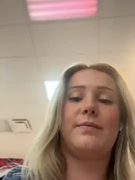 lexi luv online show from 7, 3, 2025