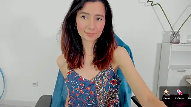 crystalnut online show from 23, 9, 2025