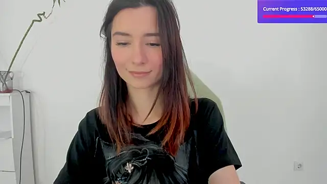 crystalnut online show from 4, 10, 2025