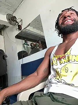 Snapshot of BL4CKBUNY chatting on 21, 2, 2025 BL4CKBUNY online show from 21, 2, 2025