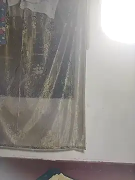 Nishii Girl online show from 14, 10, 2025