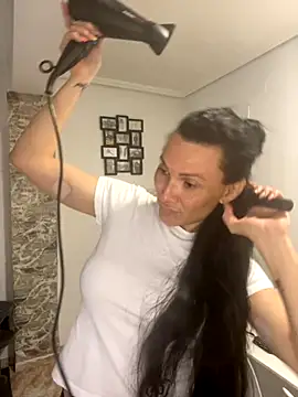 KimberllySaeez online show from 12, 10, 2025