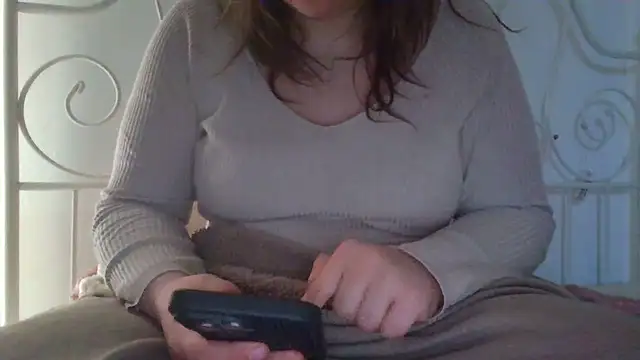 Snapshot of meganaughtycouple25 chatting on 21, 3, 2025 meganaughtycouple25 online show from 21, 3, 2025