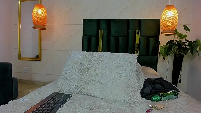 Snapshot of Levy_Steve chatting on 28, 9, 2025 Levy Steve online show from 28, 9, 2025