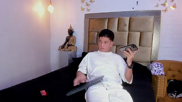 Snapshot of Levy_Steve chatting on 16, 3, 2025 Levy Steve online show from 16, 3, 2025