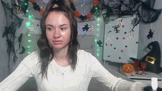 KaraCriegs online show from 23, 10, 2025