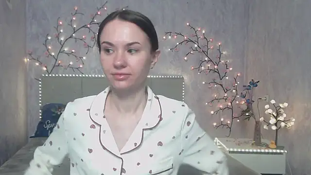 KaraCriegs online show from 28, 4, 2026