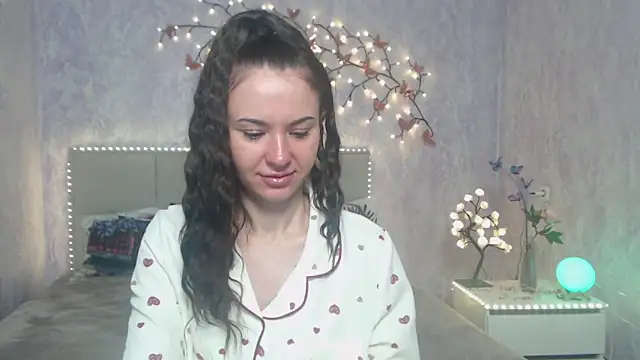 KaraCriegs online show from 25, 3, 2026