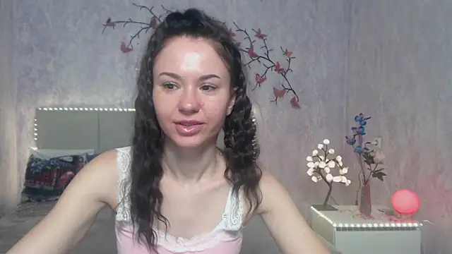 KaraCriegs online show from 8, 3, 2026