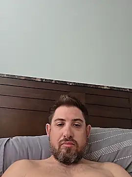 Snapshot of caliguy37 chatting on 2, 7, 2026 caliguy37 online show from 2, 7, 2026