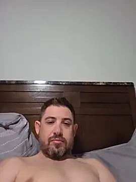 Snapshot of caliguy37 chatting on 12, 6, 2026 caliguy37 online show from 12, 6, 2026