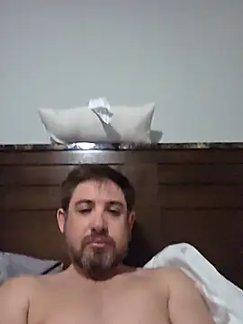 Snapshot of caliguy37 chatting on 19, 7, 2026 caliguy37 online show from 19, 7, 2026