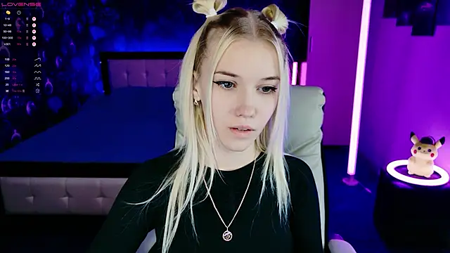 ShhhO O online show from 27, 11, 2025