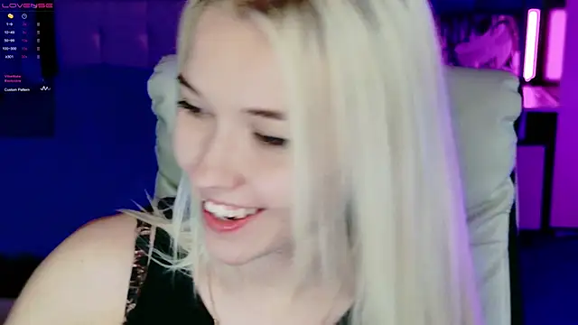 ShhhO O online show from 7, 11, 2025