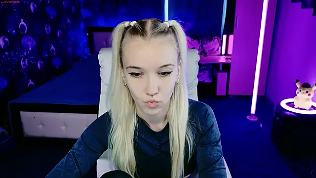 ShhhO O online show from 26, 10, 2025