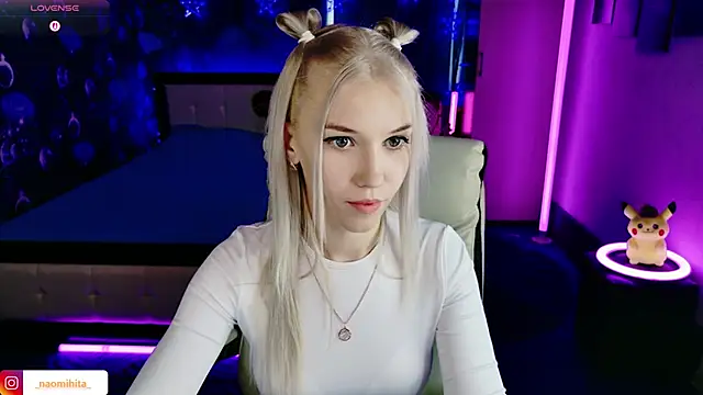 Snapshot of ShhhO_O chatting on 20, 6, 2026 ShhhO O online show from 20, 6, 2026