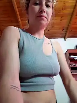 Iris love18 online show from 6, 4, 2026