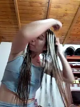 Iris love18 online show from 4, 3, 2026