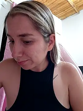 Snapshot of Iris_love18 chatting on 14, 2, 2026 Iris love18 online show from 14, 2, 2026