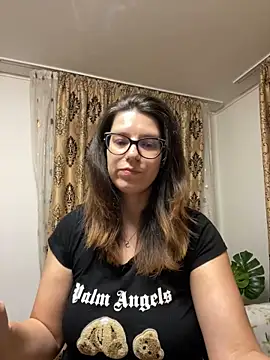 NadiraNoor online show from 18, 3, 2026