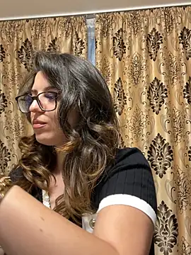 NadiraNoor online show from 14, 5, 2026