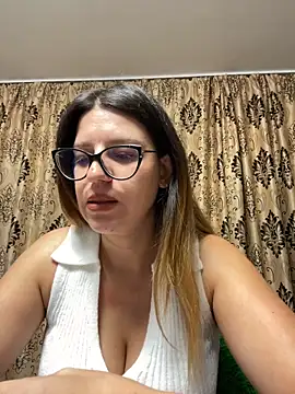 NadiraNoor online show from 20, 10, 2025