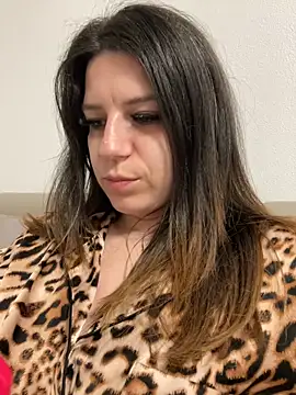 NadiraNoor online show from 8, 5, 2026