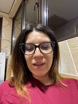 NadiraNoor online show from 10, 10, 2025