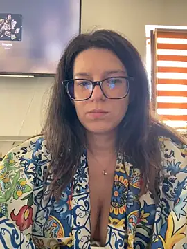 NadiraNoor online show from 8, 6, 2026