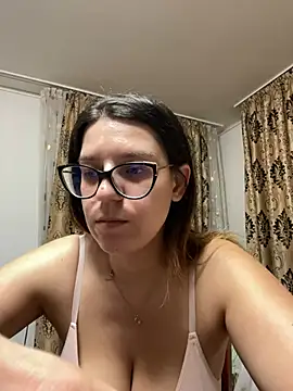 NadiraNoor online show from 22, 2, 2026