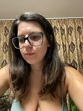 NadiraNoor online show from 14, 7, 2026