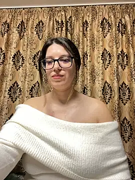 NadiraNoor online show from 16, 4, 2026