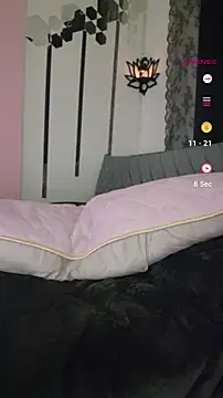 Ina HotX online show from 17, 2, 2025