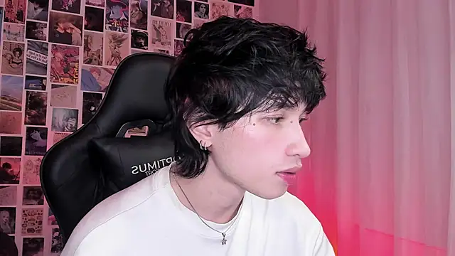 Snapshot of liamelf chatting on 16, 10, 2025 liamelf online show from 16, 10, 2025