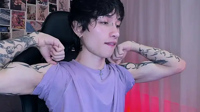 Snapshot of liamelf chatting on 13, 3, 2025 liamelf online show from 13, 3, 2025