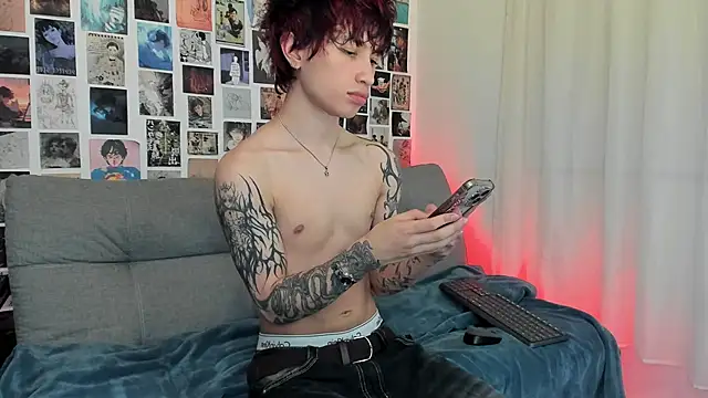 Snapshot of liamelf chatting on 22, 12, 2025 liamelf online show from 22, 12, 2025