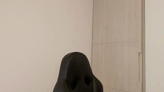 Snapshot of liamelf chatting on 11, 2, 2026 liamelf online show from 11, 2, 2026