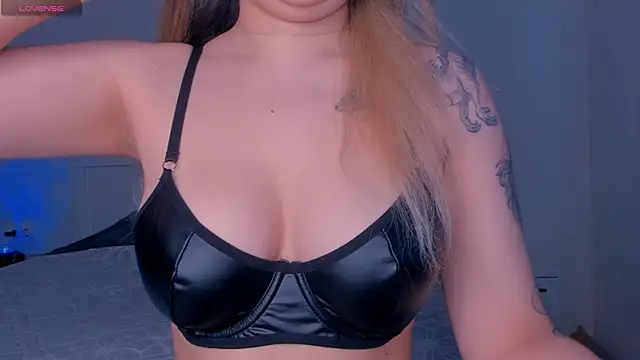 MeowRinnie online show from 1, 10, 2025