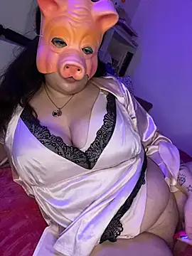 Snapshot of milkyhonybaby chatting on 4, 3, 2025 milkyhonybaby online show from 4, 3, 2025