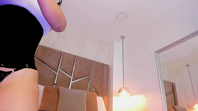 Martinaa Jones  online show from 19, 3, 2026