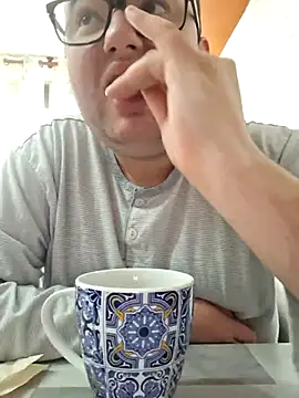 Javier bear online show from 30, 11, 2025