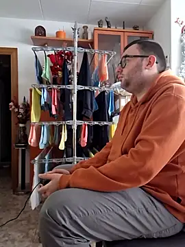 Javier bear online show from 8, 1, 2026