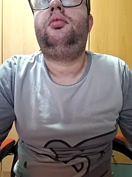 Javier bear online show from 30, 3, 2026