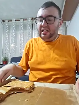 Javier bear online show from 11, 4, 2026