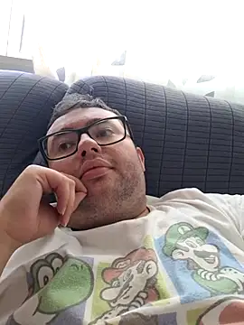 Snapshot of Javier_bear chatting on 1, 6, 2026 Javier bear online show from 1, 6, 2026