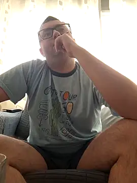 Snapshot of Javier_bear chatting on 3, 5, 2026 Javier bear online show from 3, 5, 2026