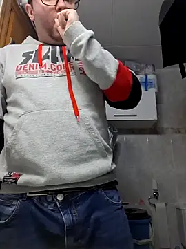 Javier bear online show from 5, 3, 2026