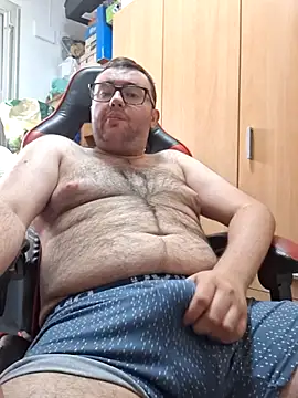 Snapshot of Javier_bear chatting on 7, 5, 2026 Javier bear online show from 7, 5, 2026