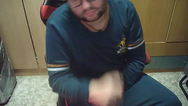 Javier bear online show from 21, 11, 2025